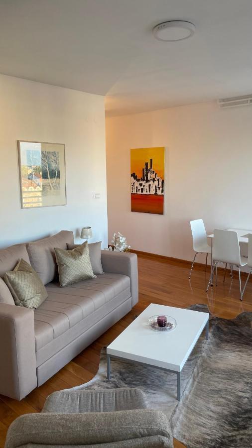 Luka 1718 Apartments Belgrade Exterior photo